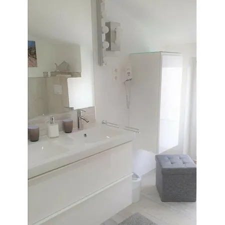 Ruegenlust - With Sea View Office Apartment