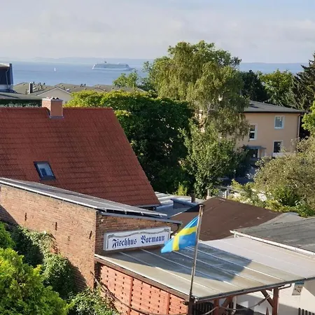 Apartment Ruegenlust - With Sea View Office